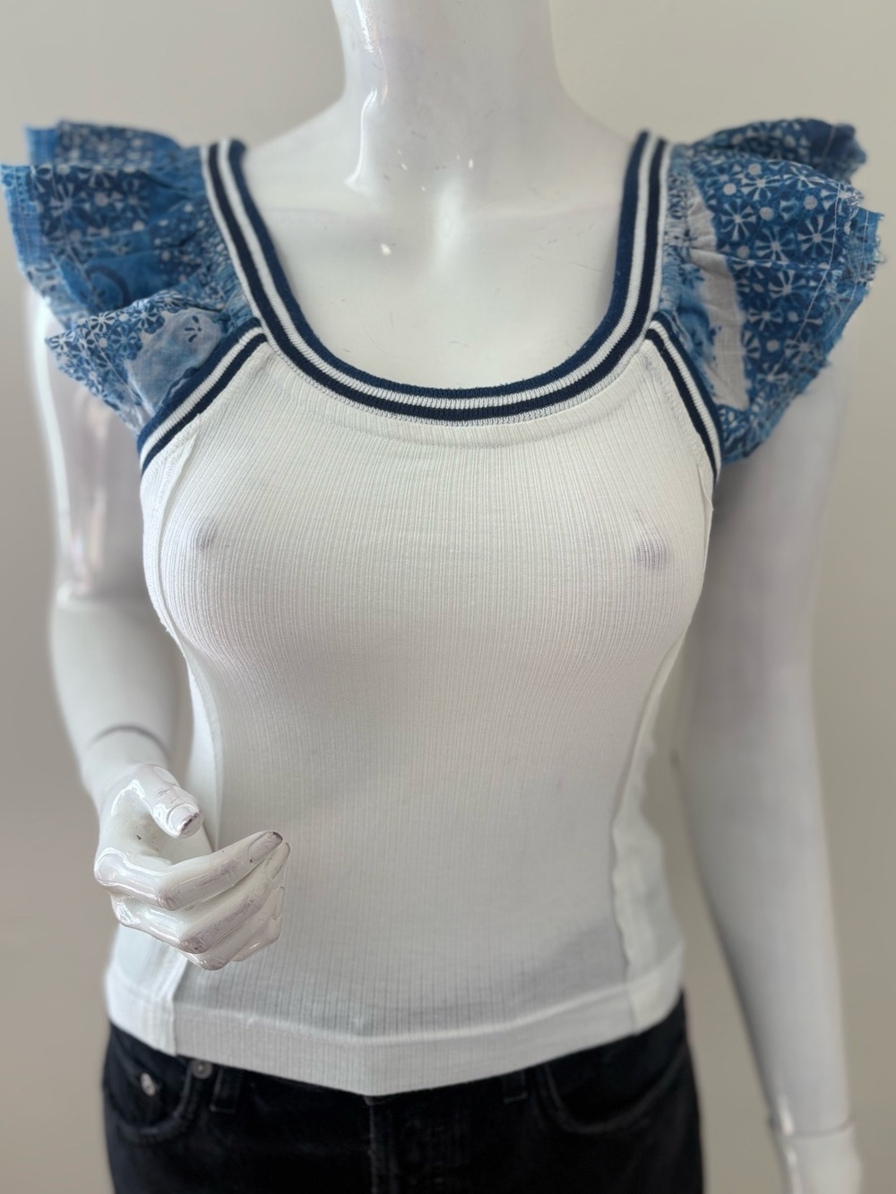 Pilcro Anthropologie Flutter Sleeve Sport Tank Top Blue Floral Ruffle Shoulders